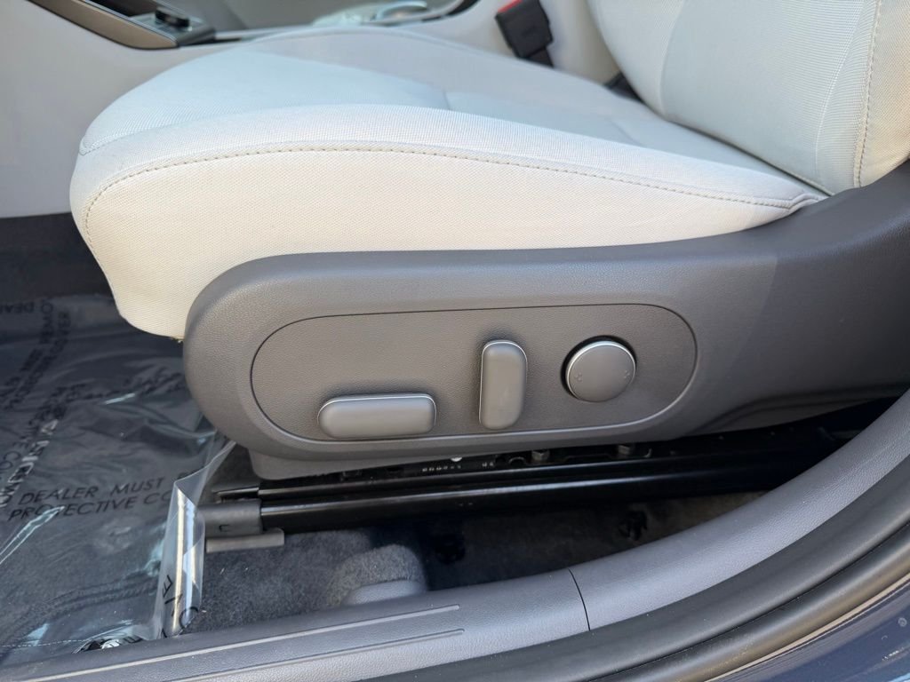 Used 2025 Denim Blue Pearl Hyundai SEL Convenience image 14