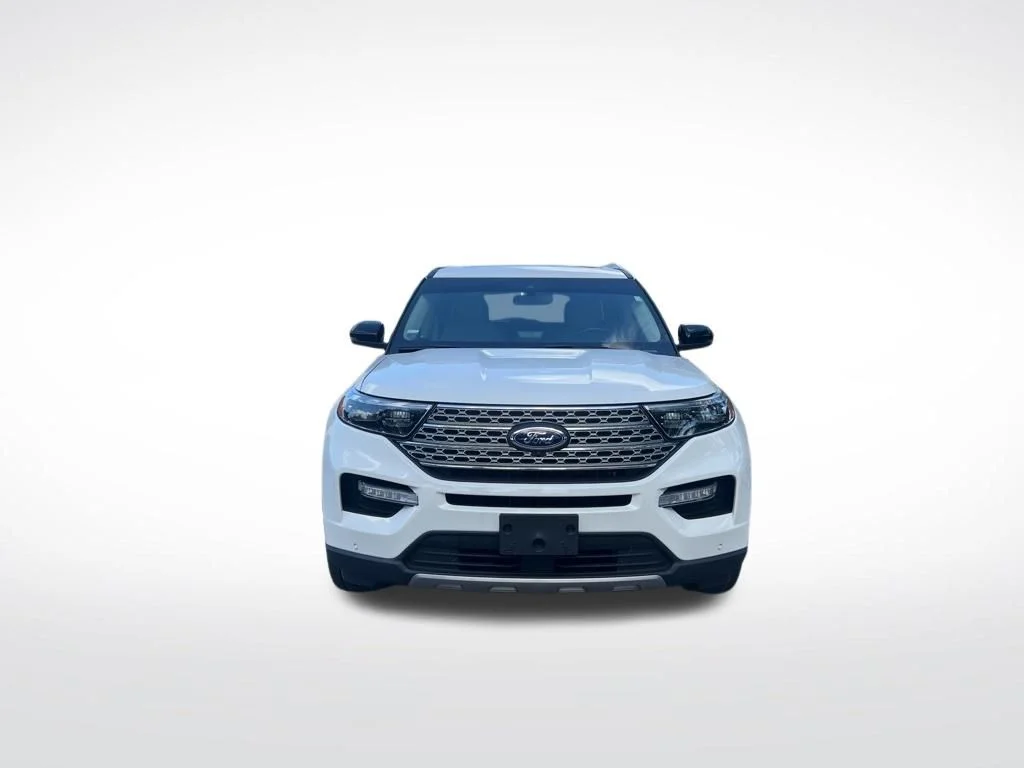 Certified Used 2022 White Metallic Ford Limited image 3