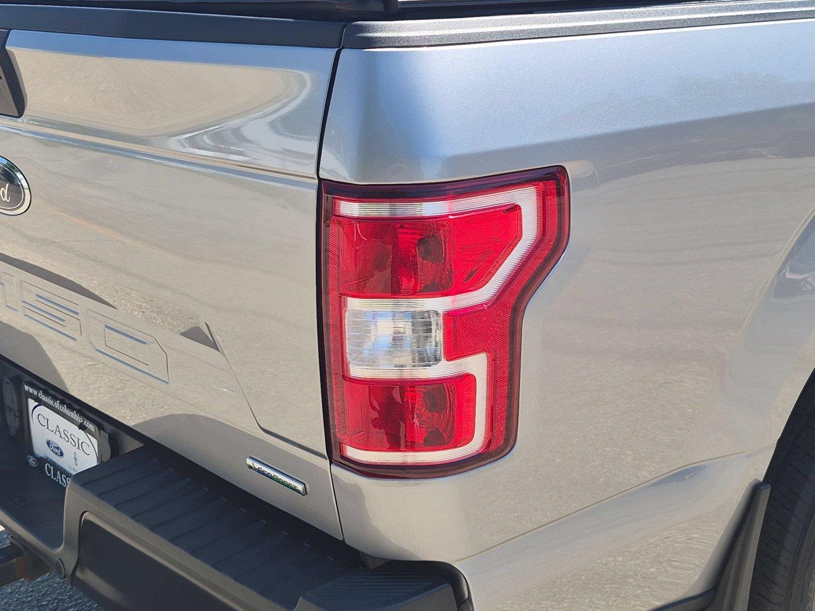 Used 2020  Ford XL image 11