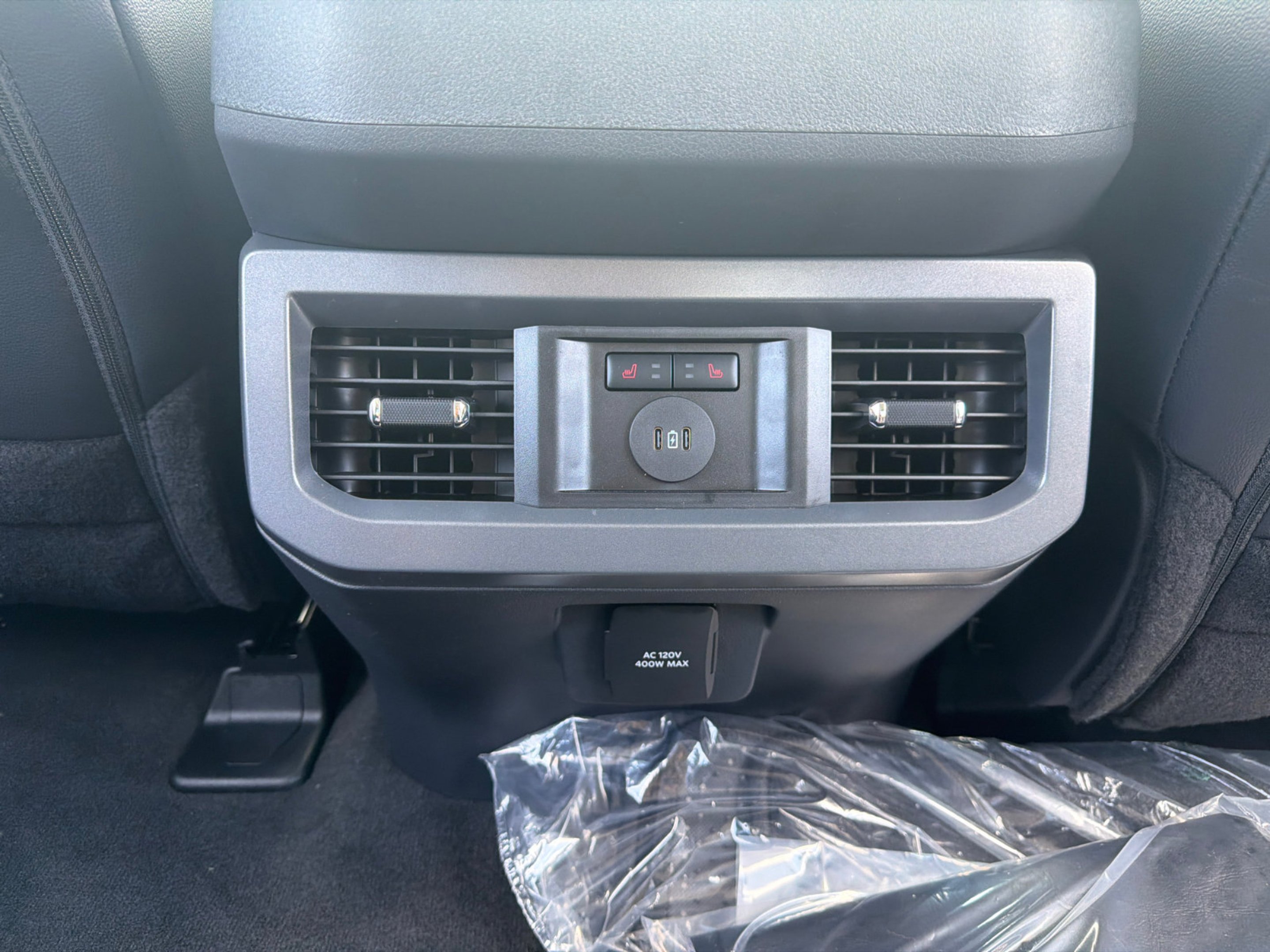 New 2026 Glacier Gray Metallic Tri-Coat Ford F-250® Lariat® image 14