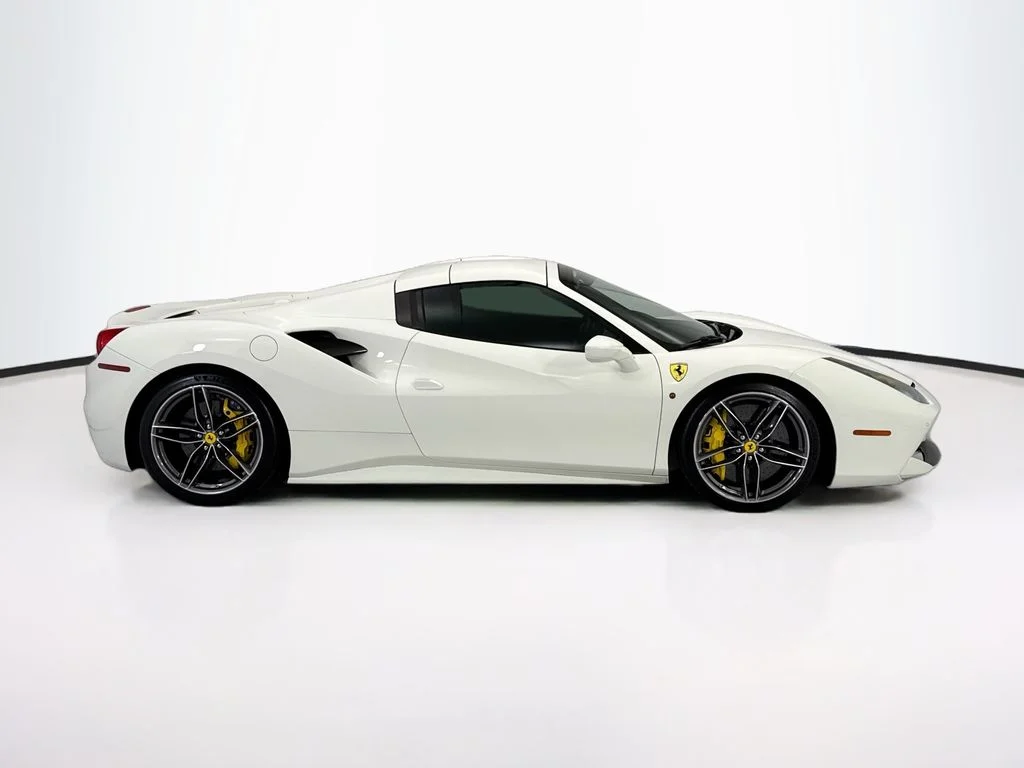Used 2018 Bianco Avus Ferrari Base image 12