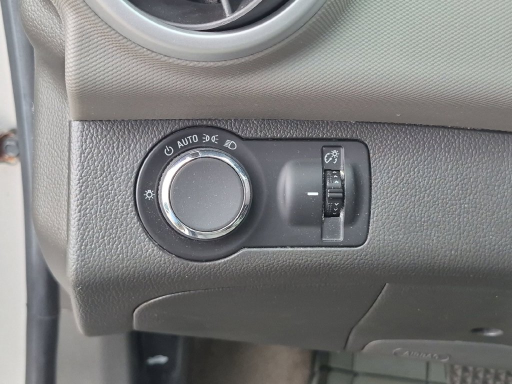 Used 2017 Silver Chevrolet LT image 20