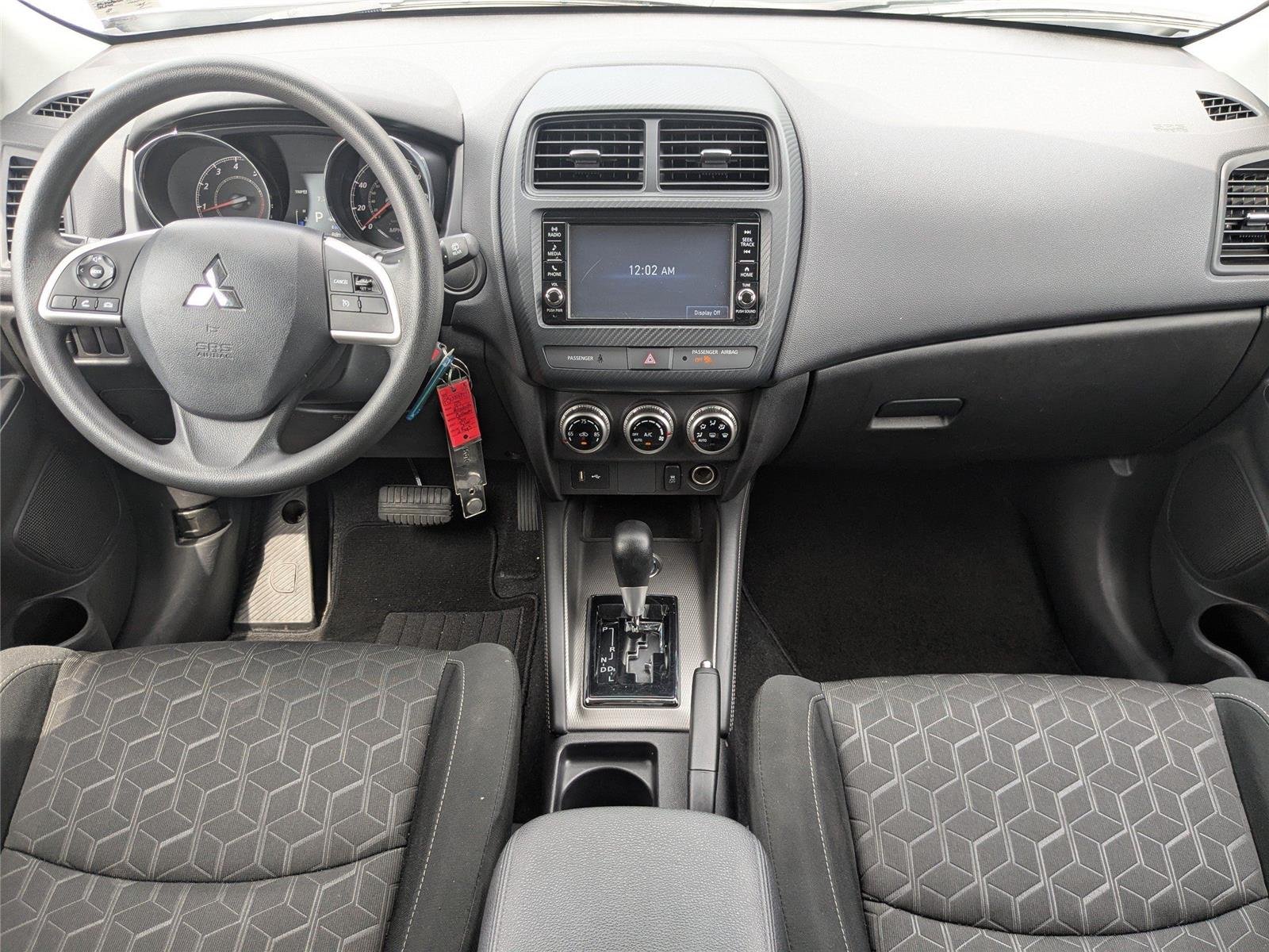 Used 2025  Mitsubishi S image 14