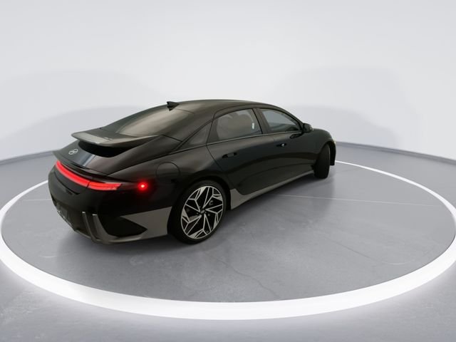 Used 2024 Black Hyundai SEL image 6