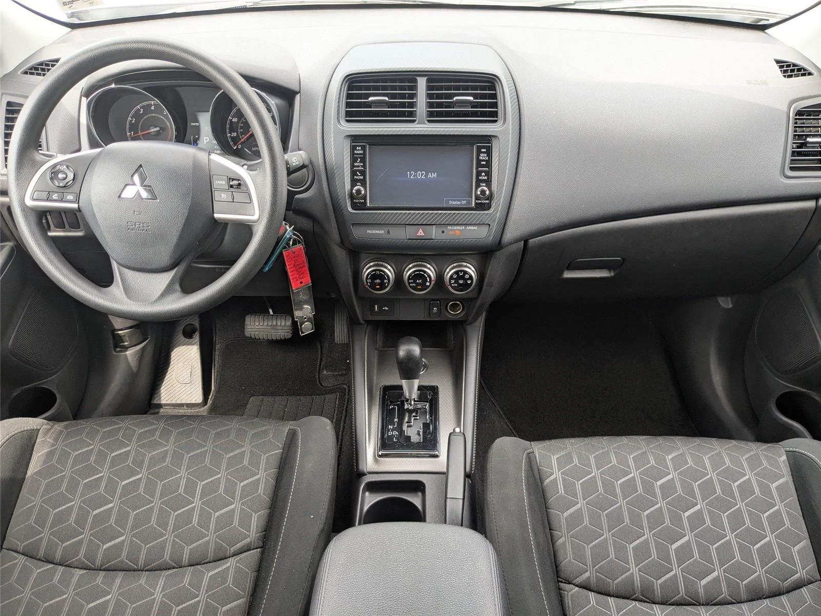 Used 2025  Mitsubishi S image 14