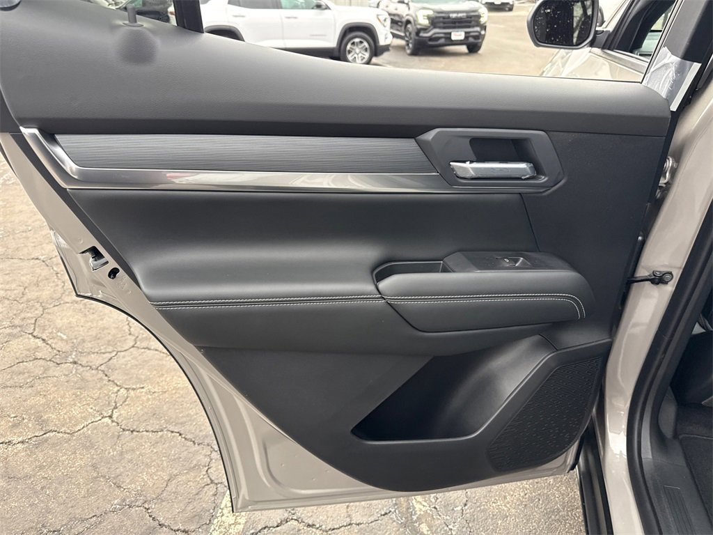 2026 GMC TERRAIN - Image 31