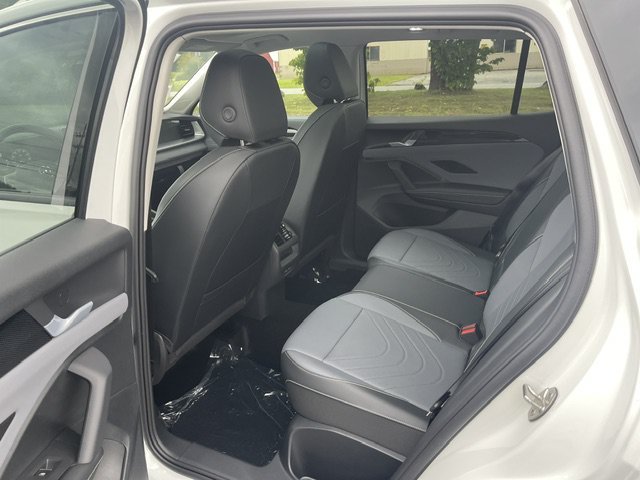 New 2026 Pure White Volkswagen 2.0T SE image 11