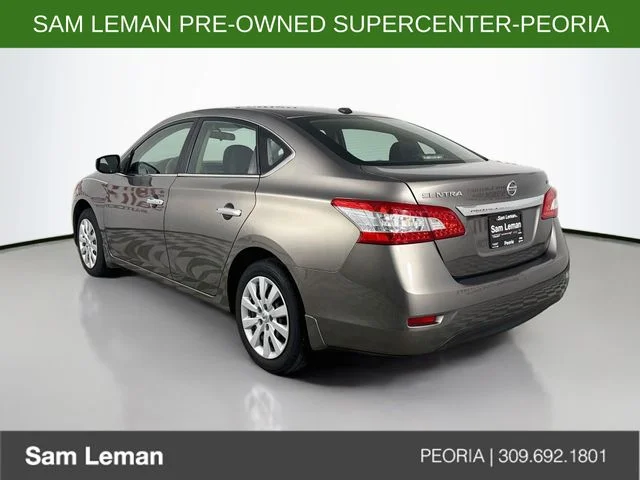 Used 2015 Silver Nissan SV image 5