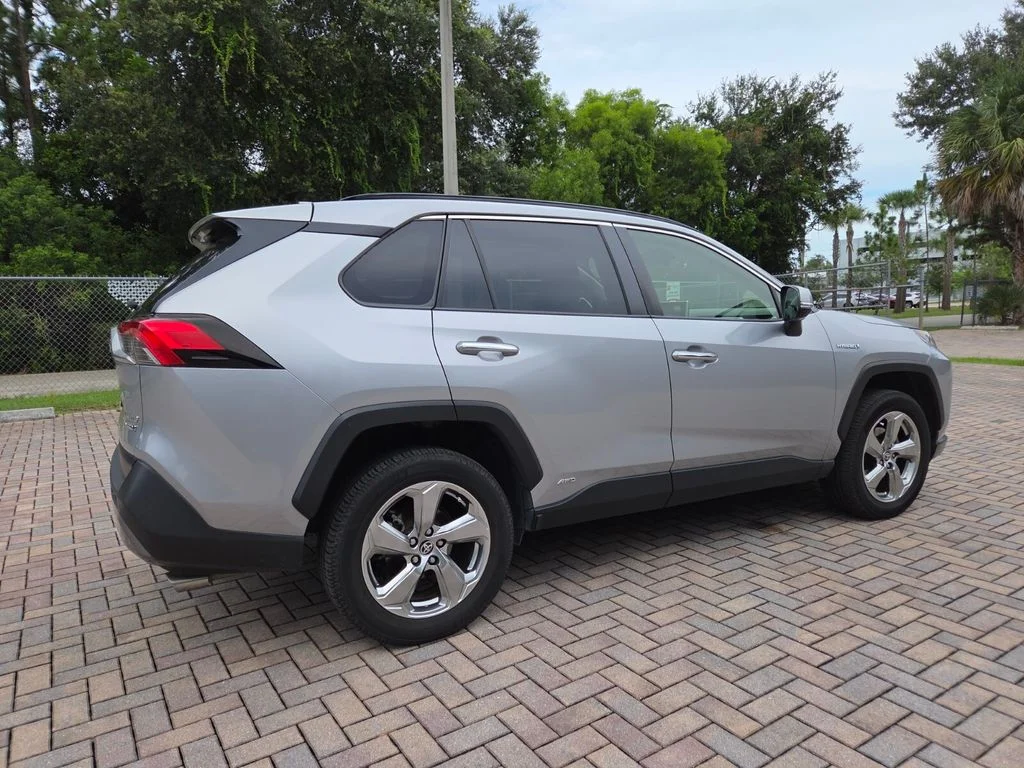 Certified Used 2020 Silver Toyota Limited image 11