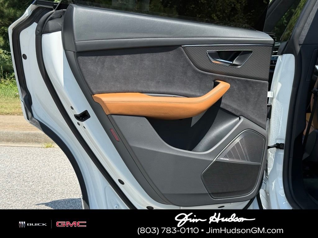 Used 2025 White Audi 4.0T image 27