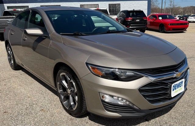 Used 2024 Mineral Gray Metallic Chevrolet LT image 7