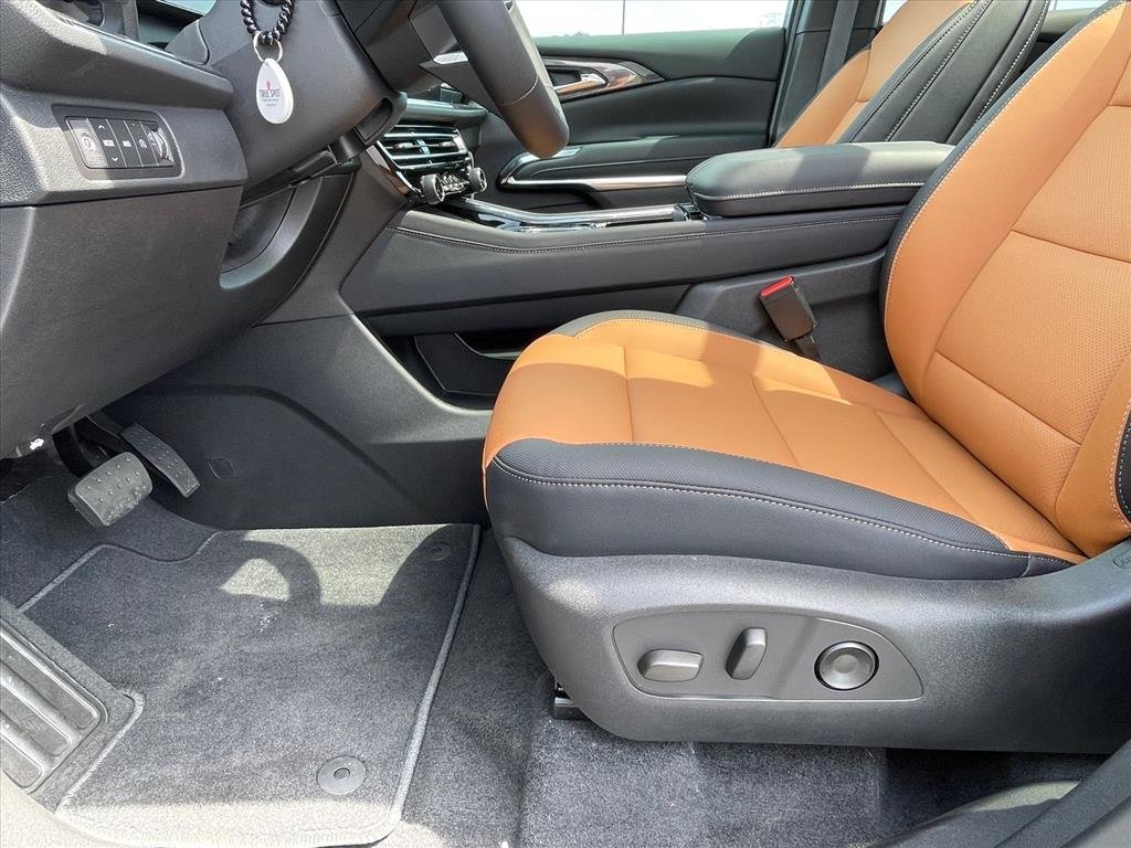 2027 Chevrolet Traverse Z71 - Photo 24