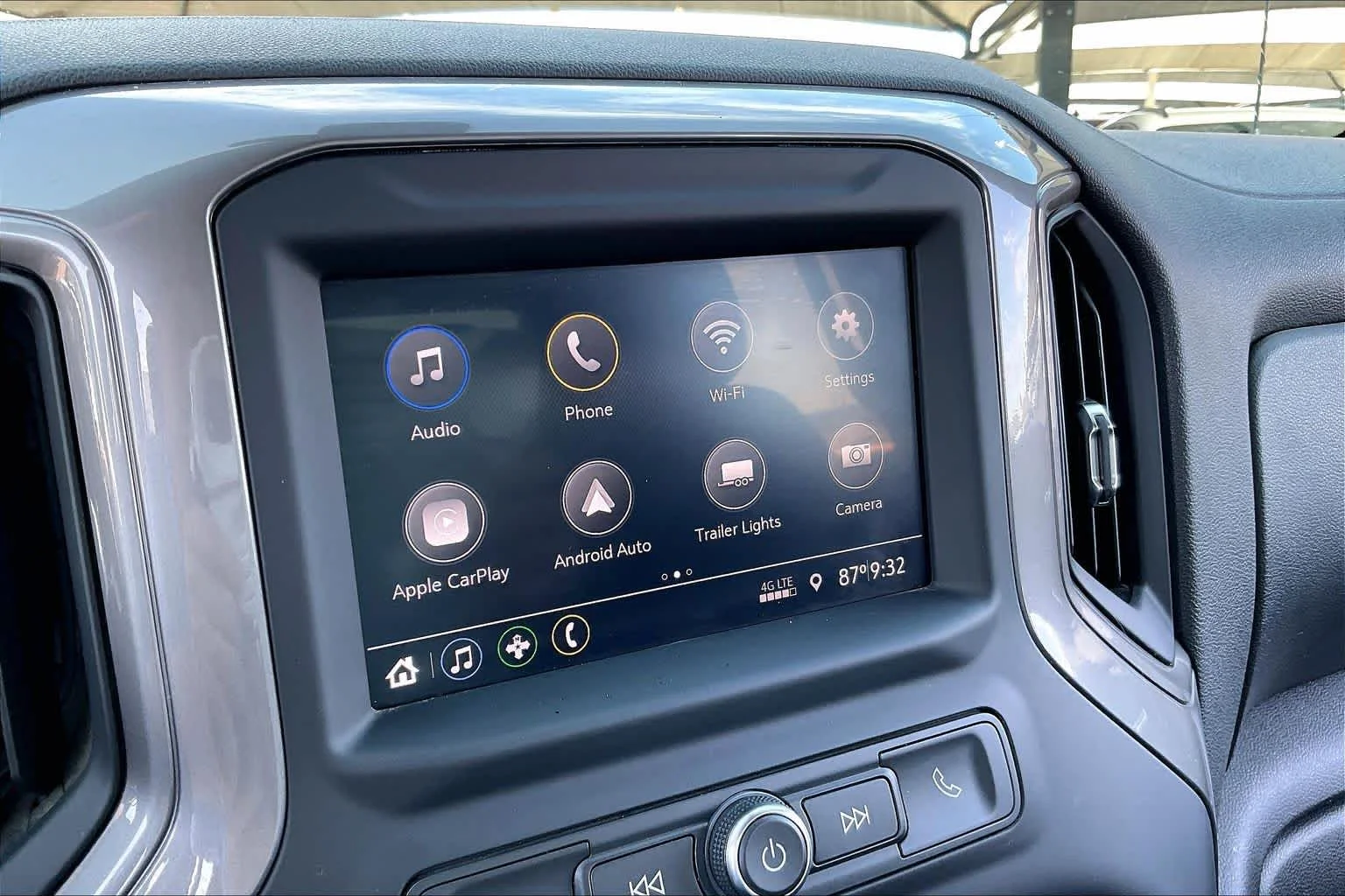 Used 2020 Shadow Gray Metallic Chevrolet Custom image 31