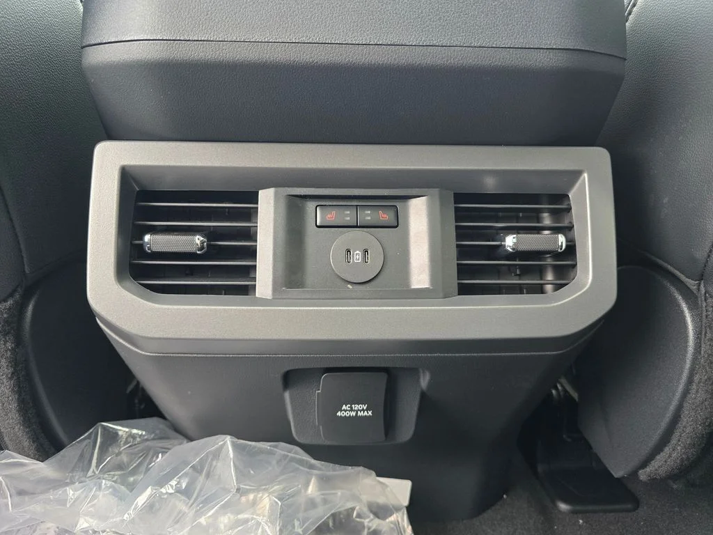 New 2026 Star White Metallic Tri-Coat Ford F-250® Lariat® image 17