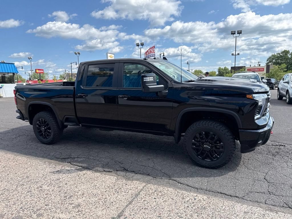 2026 Chevrolet Silverado 3500 HD LT - Photo 7
