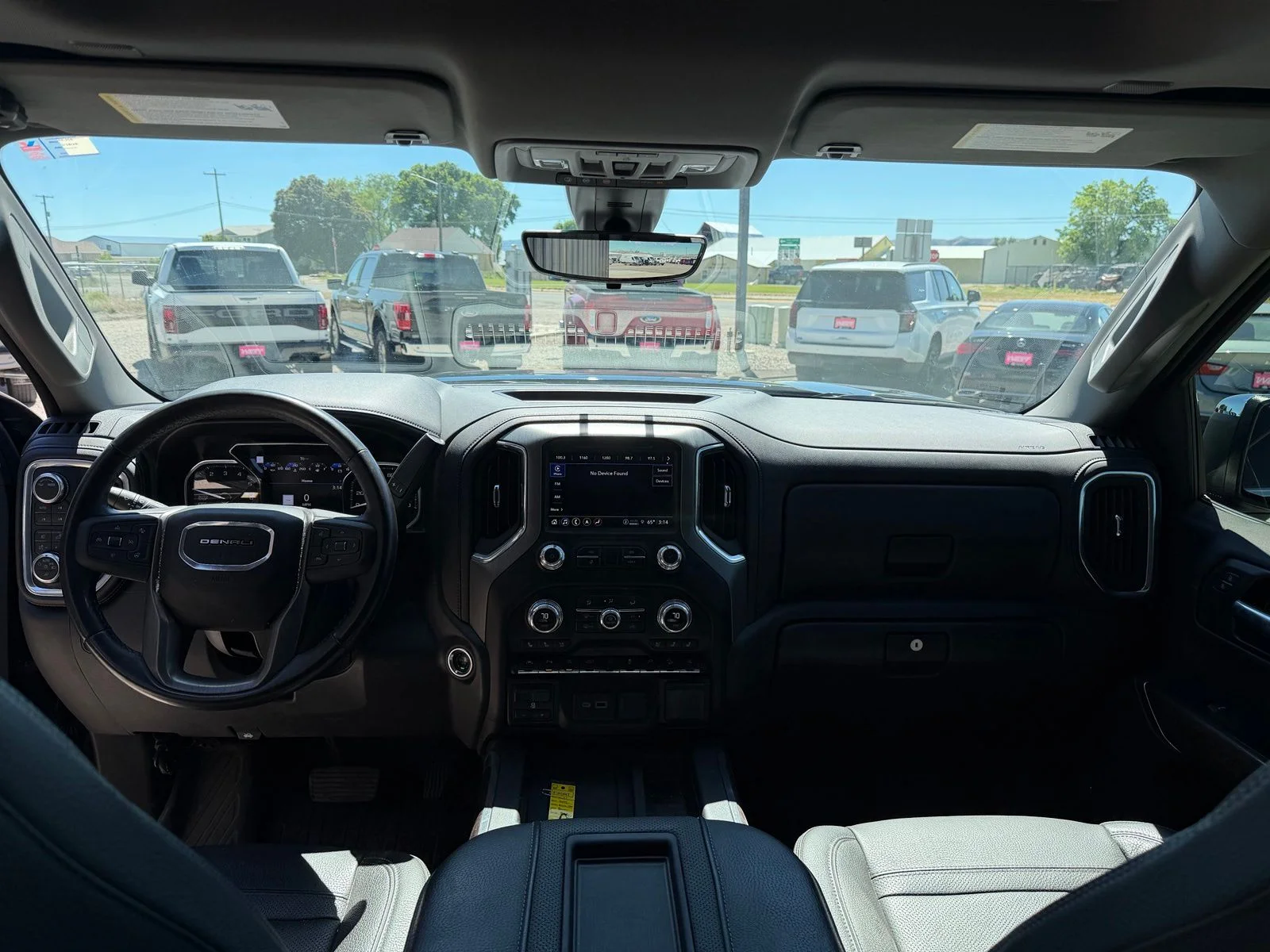 Used 2021 Black GMC Denali image 12