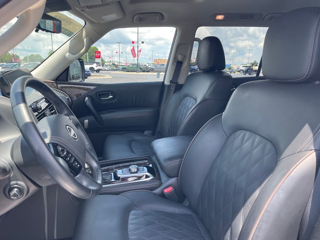Used 2024 White Nissan Platinum image 13