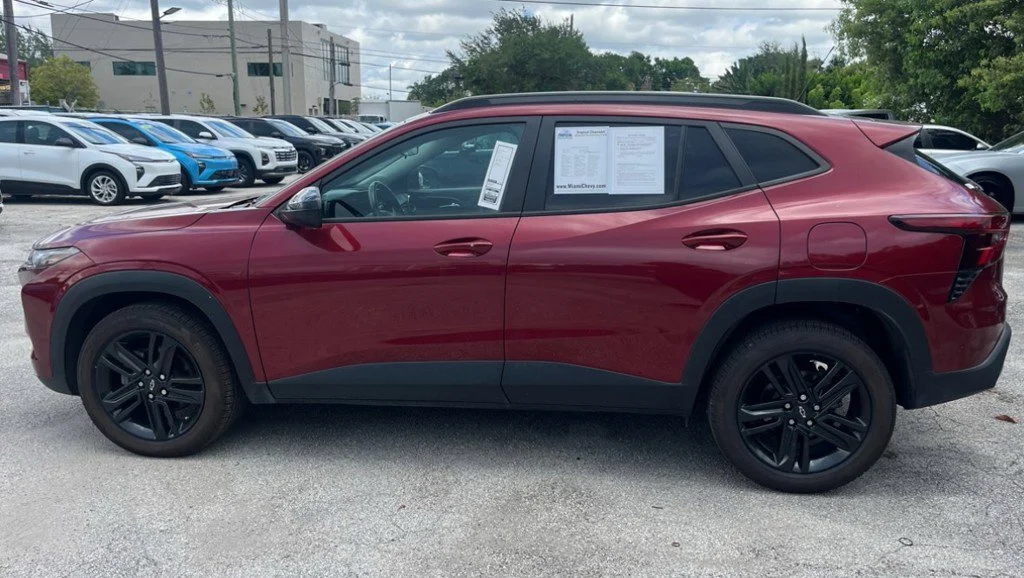 Used 2024 Red Chevrolet ACTIV image 3