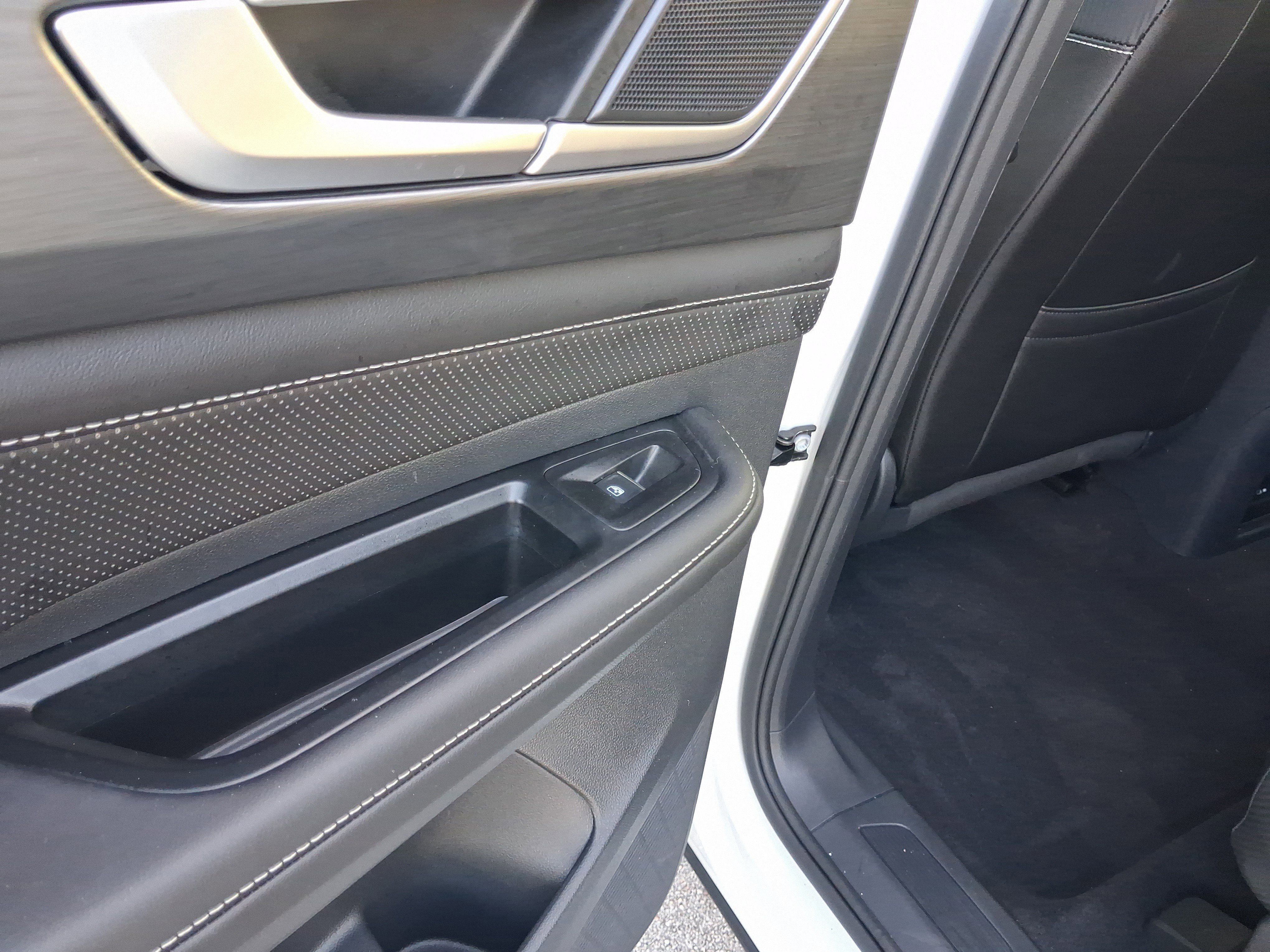 Certified Used 2025 White Volkswagen 2.0T SE image 12