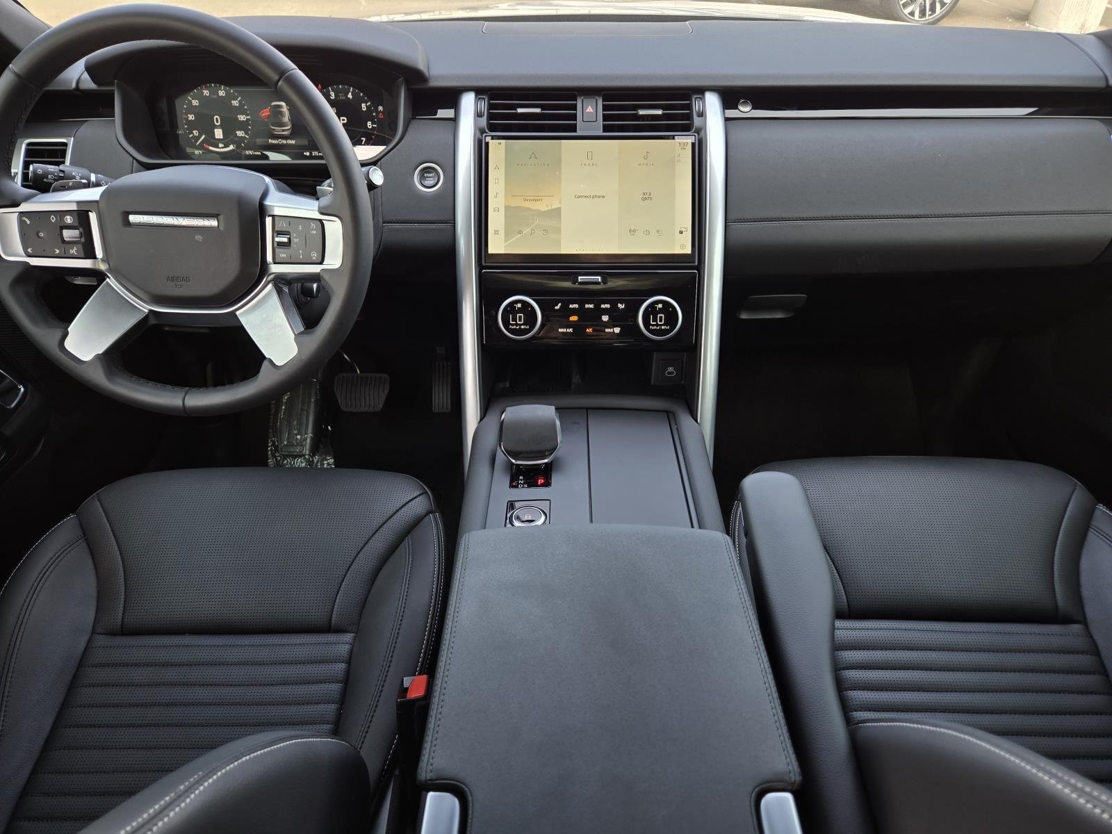 Used 2025 Santorini Black Metallic Land Rover S image 23