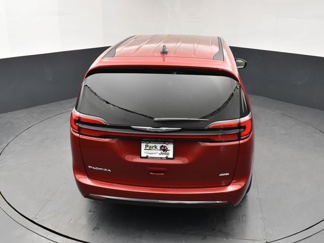 New 2026 Red Hot Pearl-Coat Exterior Paint Chrysler Select image 17