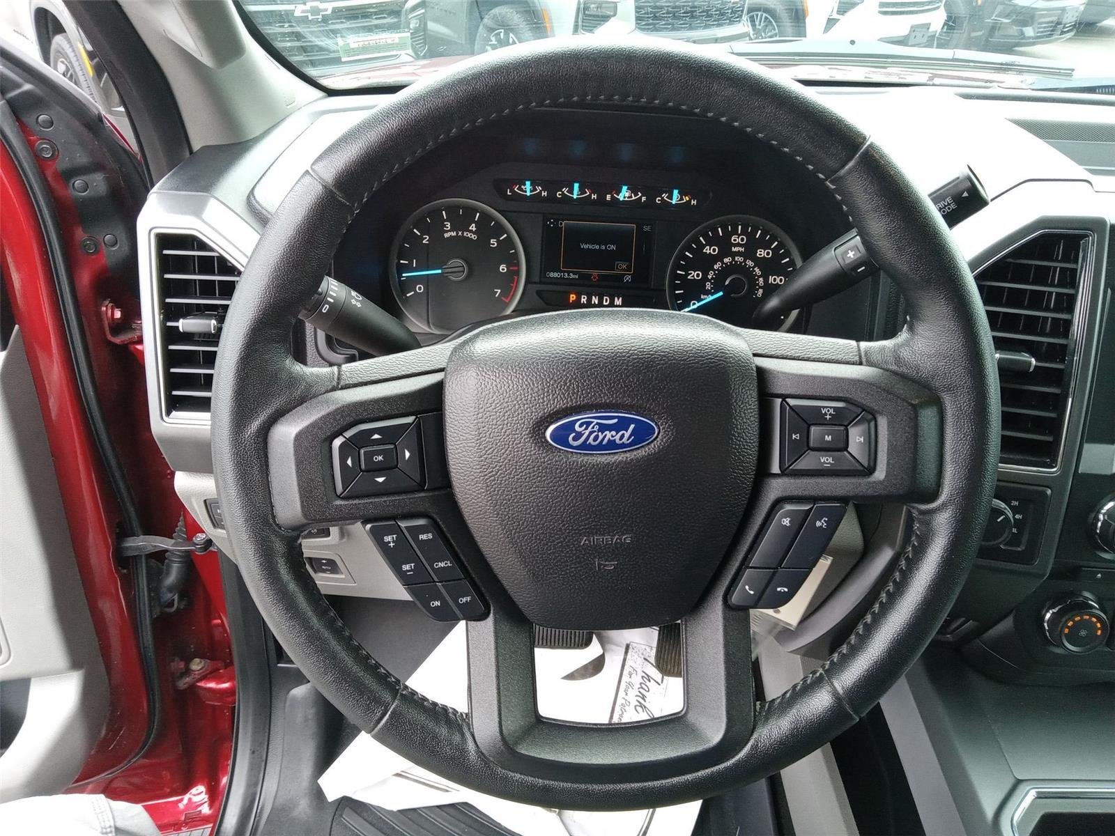 Used 2018 Red Ford XLT image 24