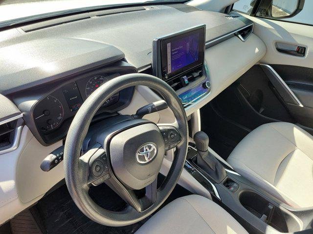 Certified Used 2023 WIND CHILL PEARL Toyota  image 20