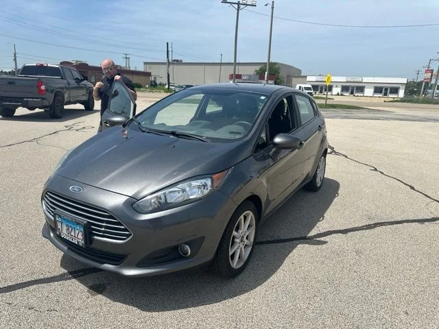 Used 2019 Ford Fiesta SE with VIN 3FADP4EJ2KM137503 for sale in Bloomington, IL