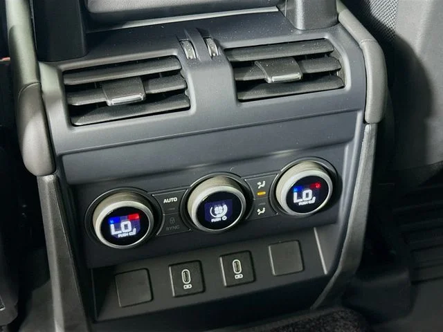 2026 Land Rover Defender V8 - Photo 27