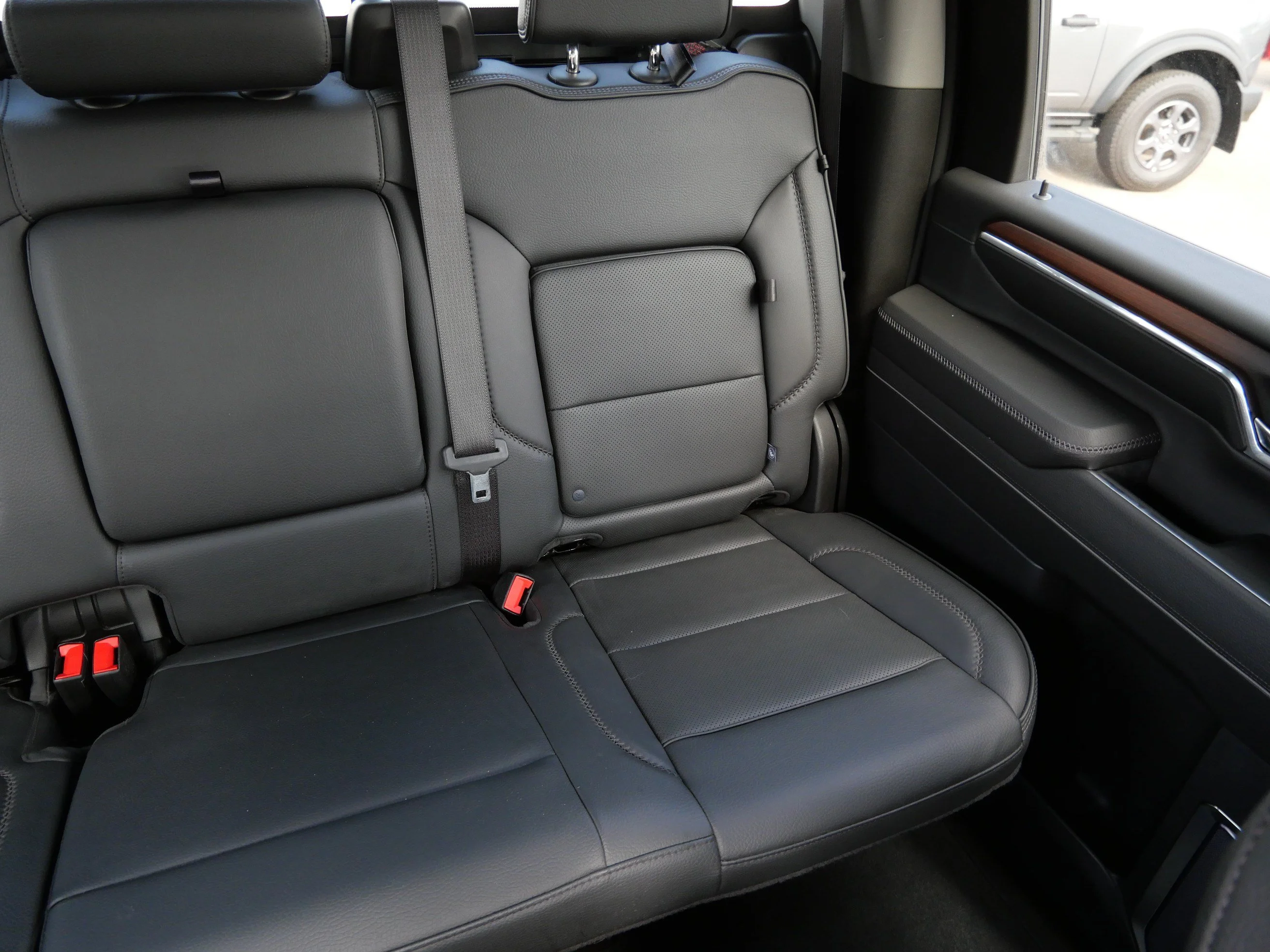 Certified Used 2024 Onyx Black GMC Denali image 14