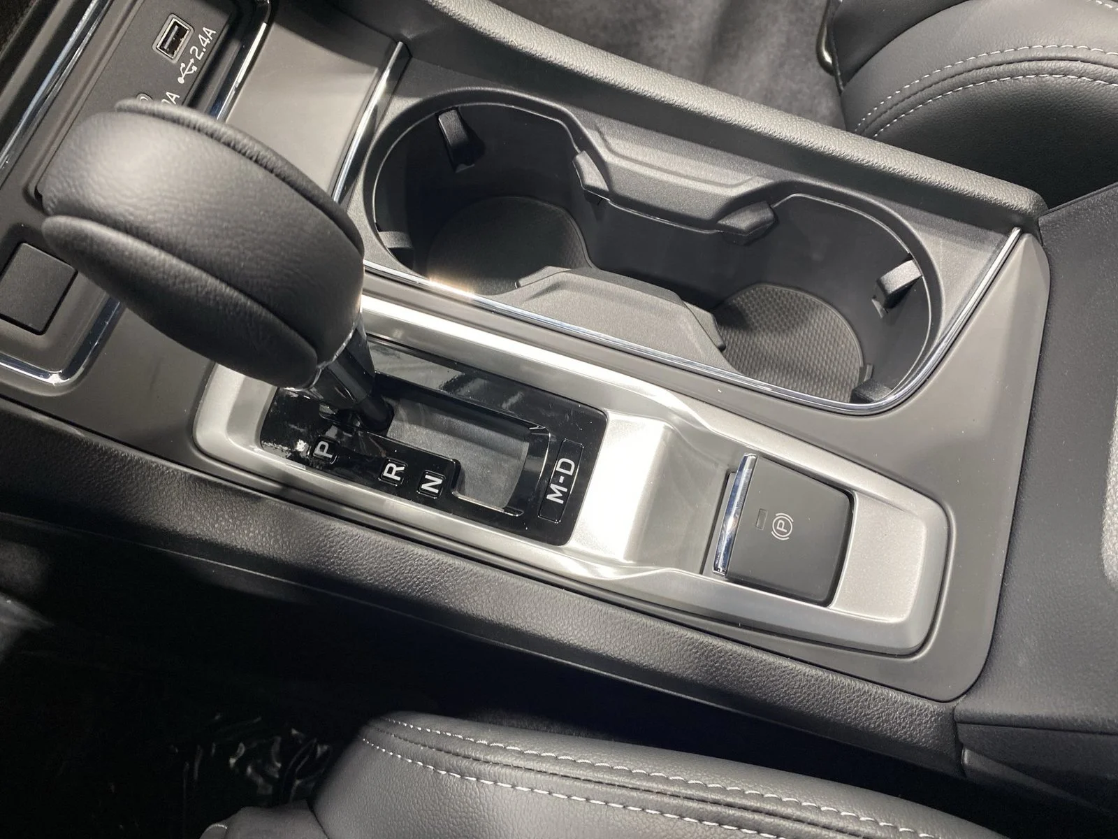 New 2027 CRYSTAL BLACK SILICA Subaru Premium 7-Passenger image 19