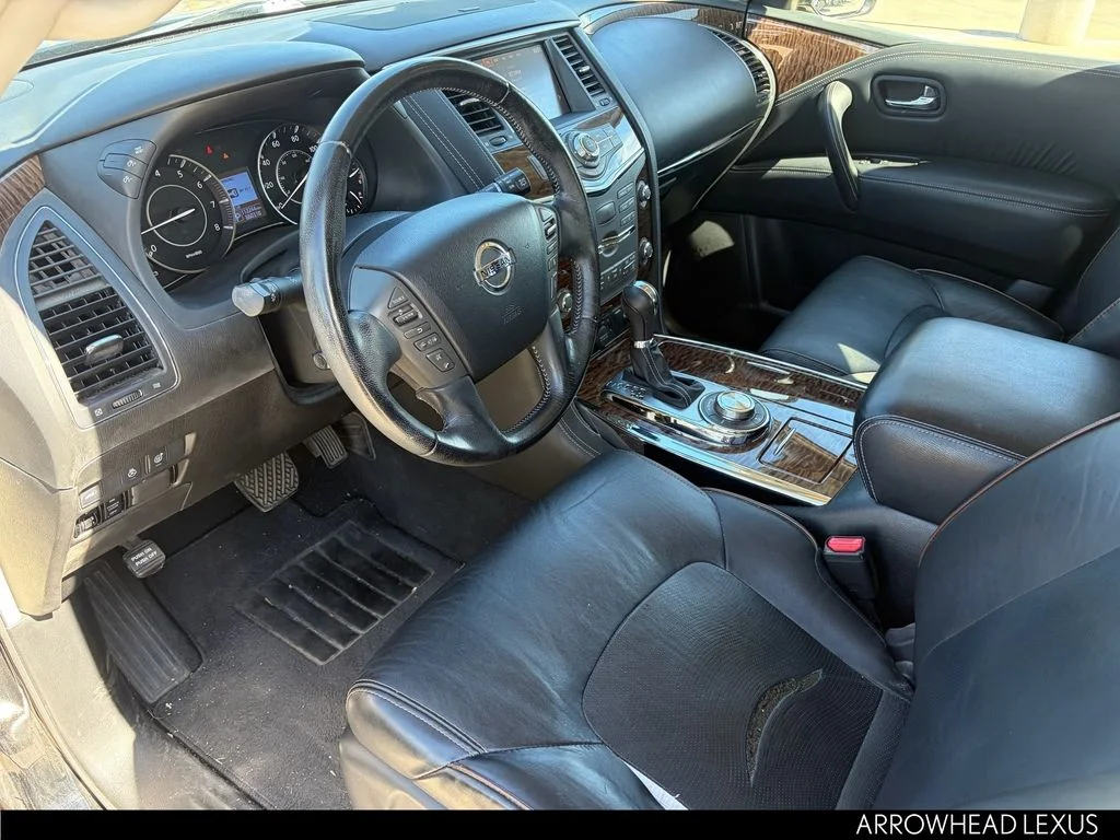 Used 2018 Black Nissan Platinum image 10