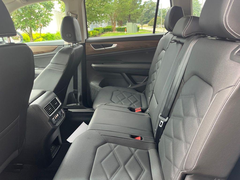 2026 Volkswagen Atlas SE - Photo 26