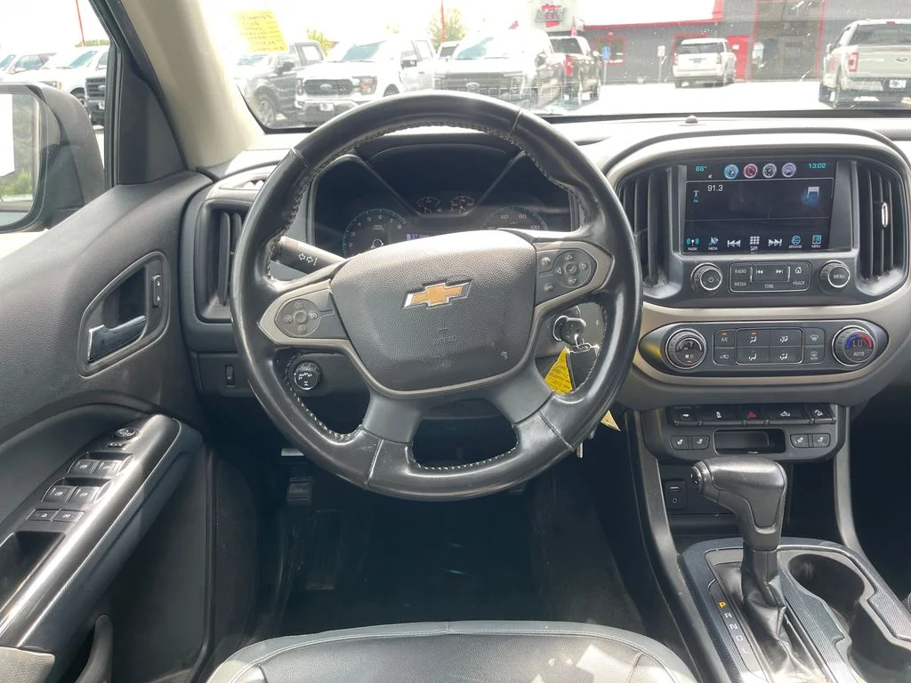 Used 2017 Gray Chevrolet Z71 image 25
