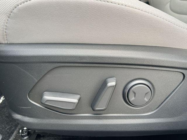 New 2026 Gray Hyundai SEL FWD image 30