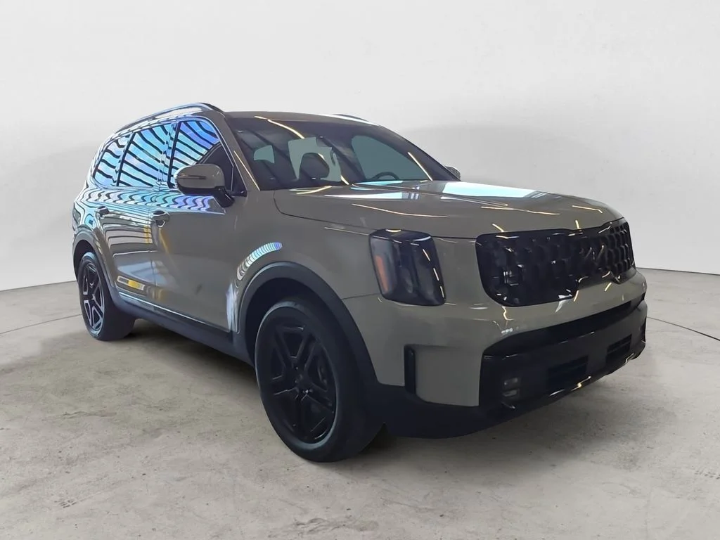 Used 2025 Gray Kia SX-Prestige X-Line image 3