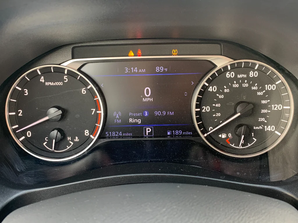 Used 2025 Super Black Nissan SV image 10