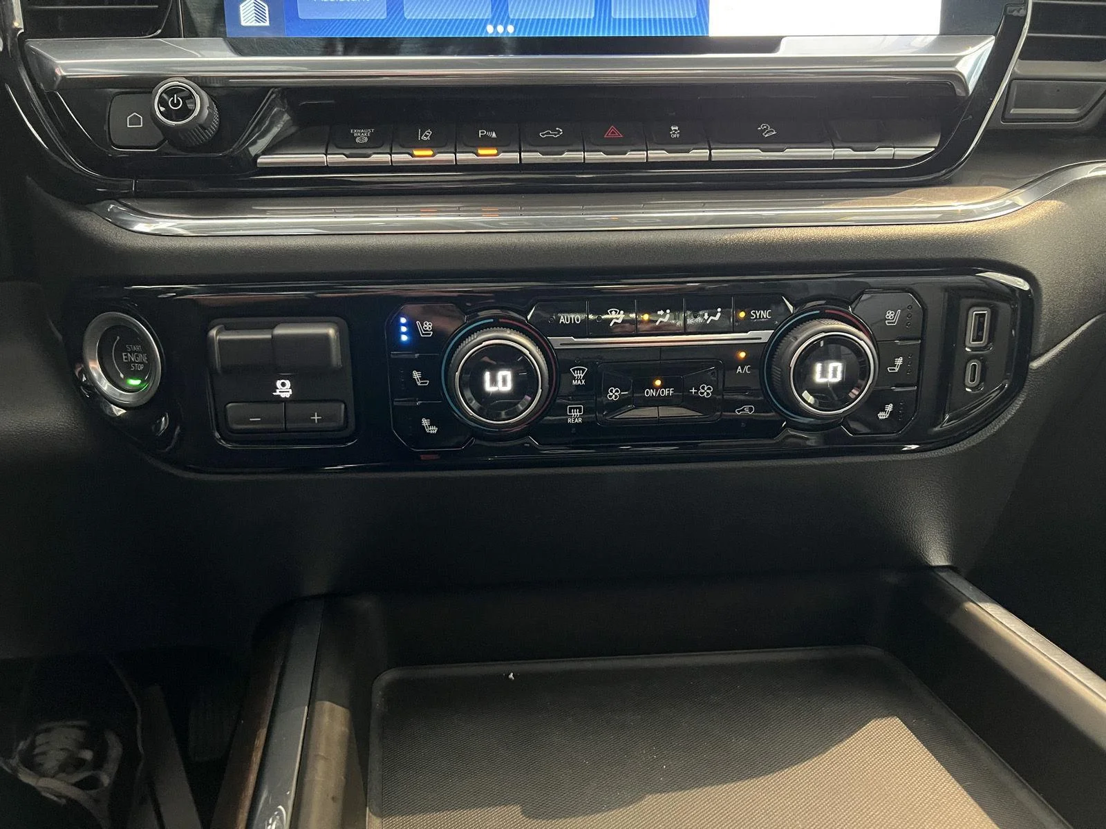 Used 2024 Black Chevrolet High Country image 30