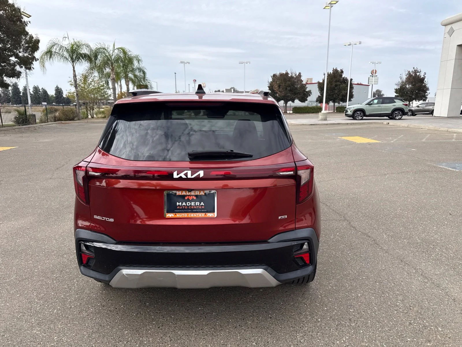 Used 2024 Brown Kia SX image 4