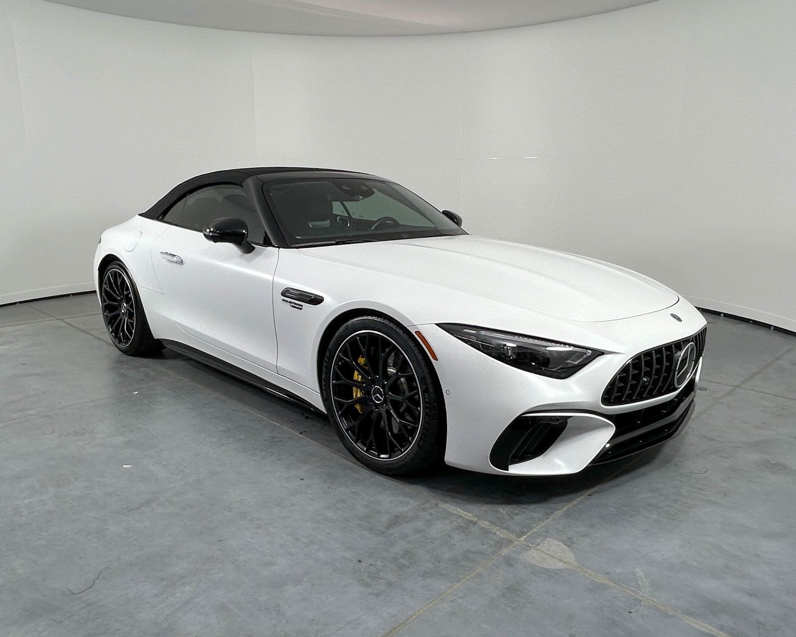 Used 2022 White Mercedes-Benz SL 63 AMG® image 3
