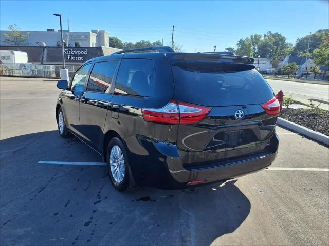 Certified Used 2017 Midnight Black Metallic Toyota XLE 8-Passenger image 59