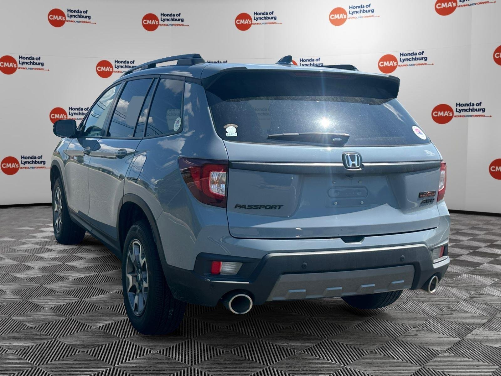 Used 2023 Sonic Gray Pearl Honda TrailSport image 3
