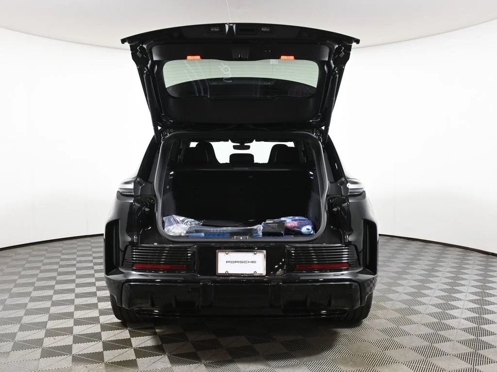 2026 Porsche Cayenne Turbo Electric - Photo 43