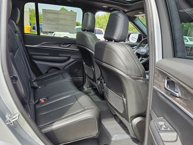 2025 Jeep Grand Cherokee Limited - Photo 17