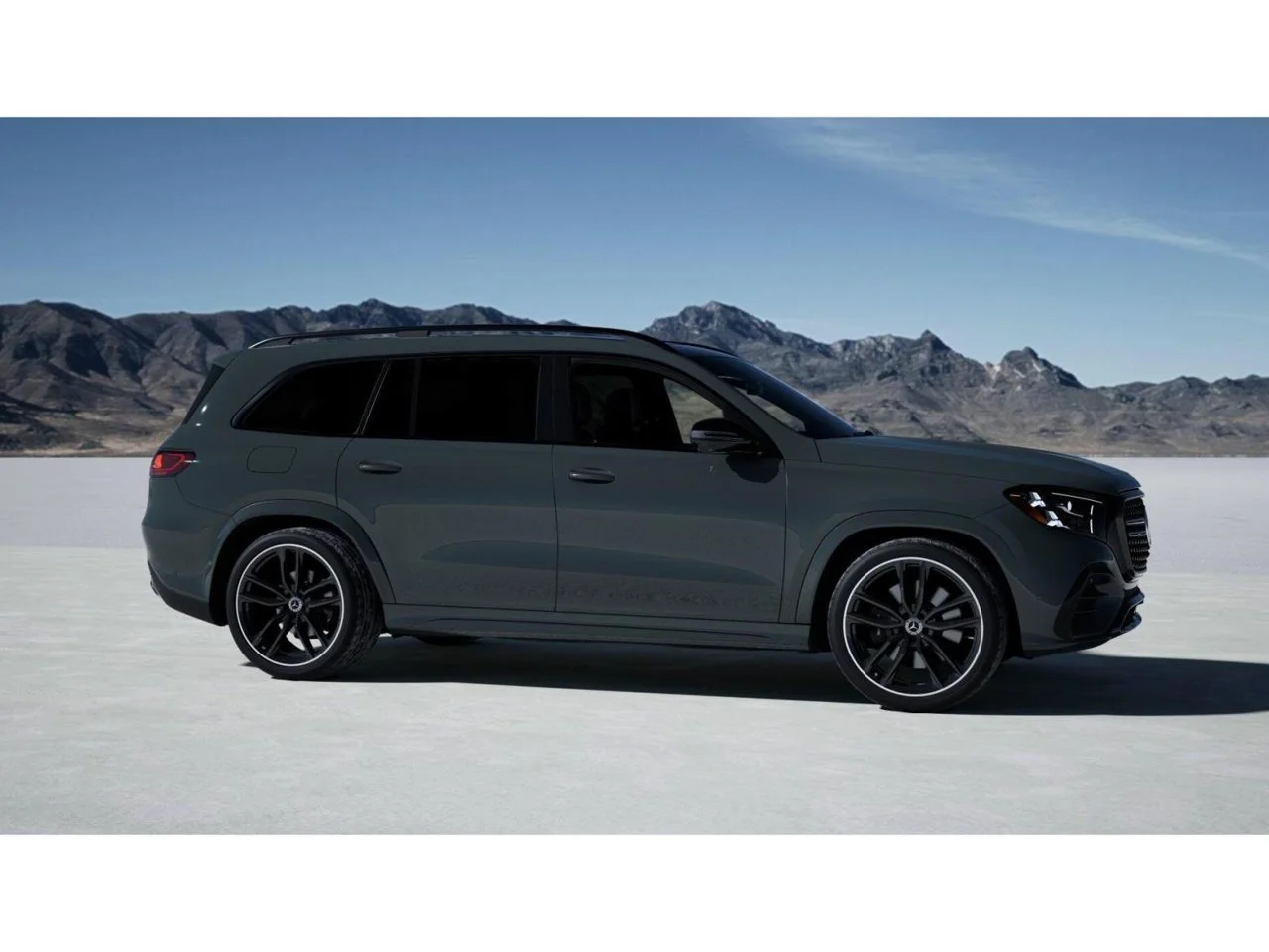 New 2027 MANUFAKTUR Silicon Grey Mercedes-Benz GLS 450 image 14