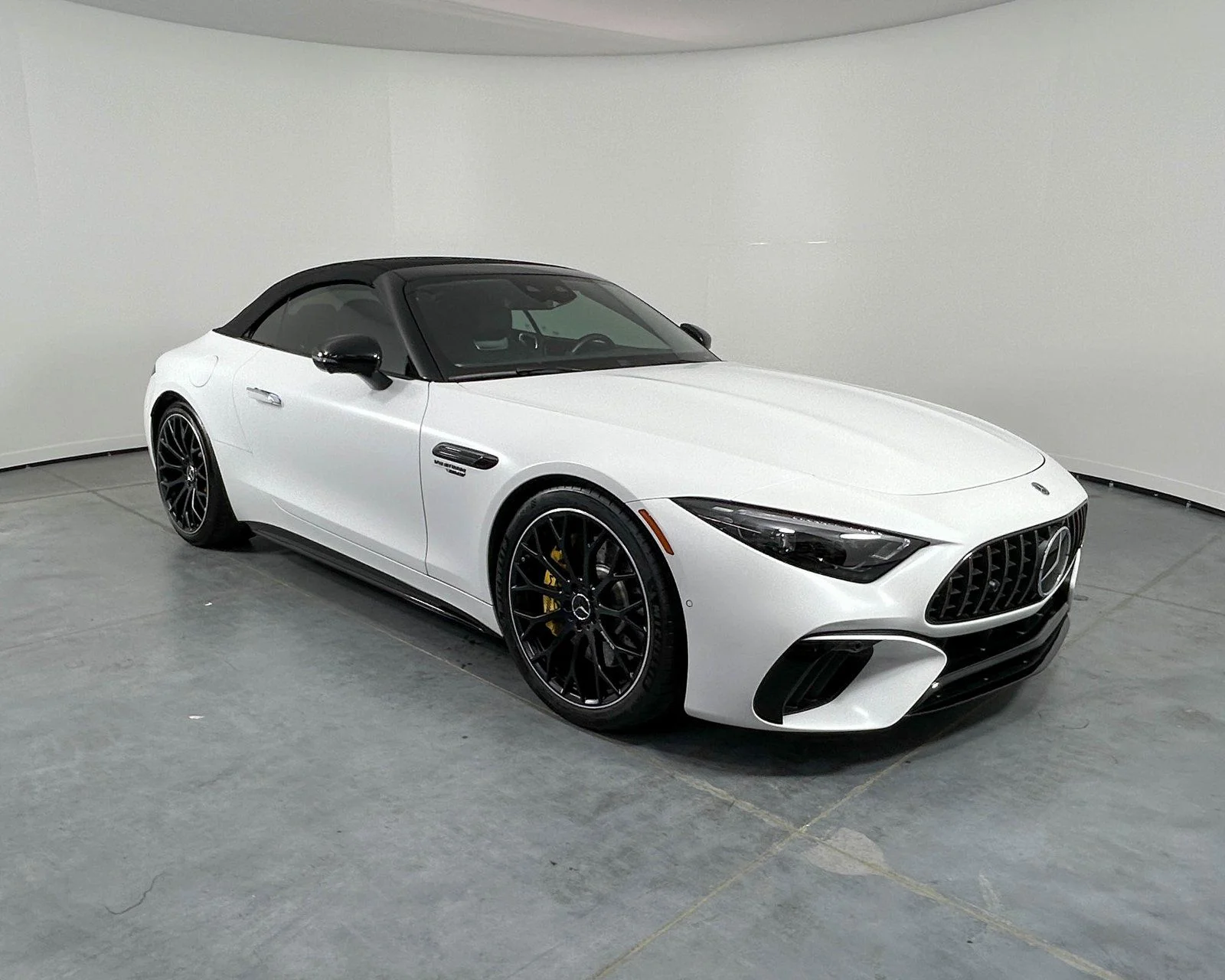 Used 2022 White Mercedes-Benz SL 63 AMG® image 3