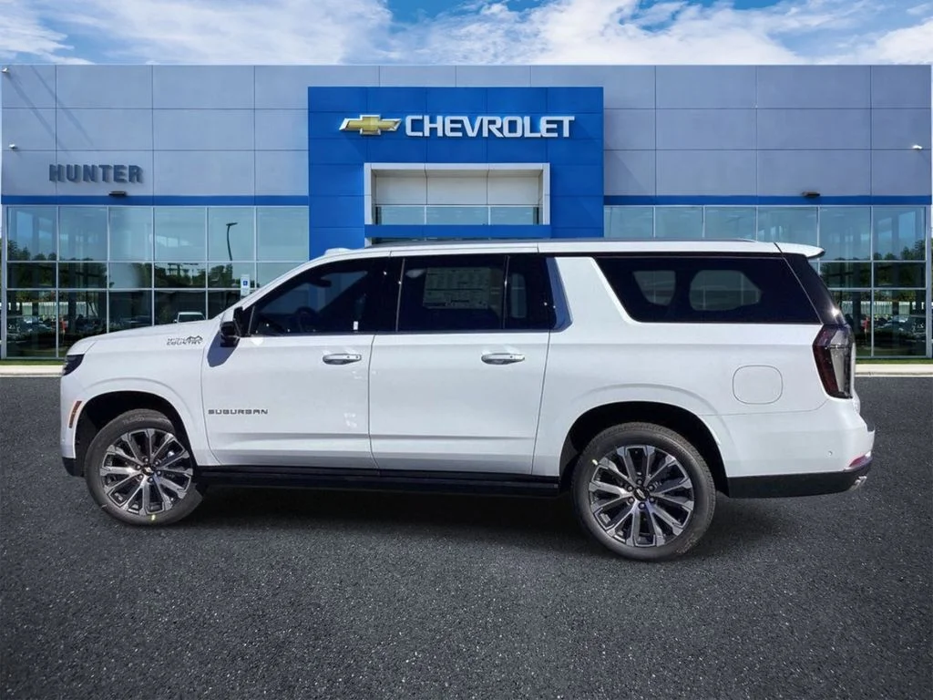 New 2026 Polar White Tricoat Chevrolet High Country image 6
