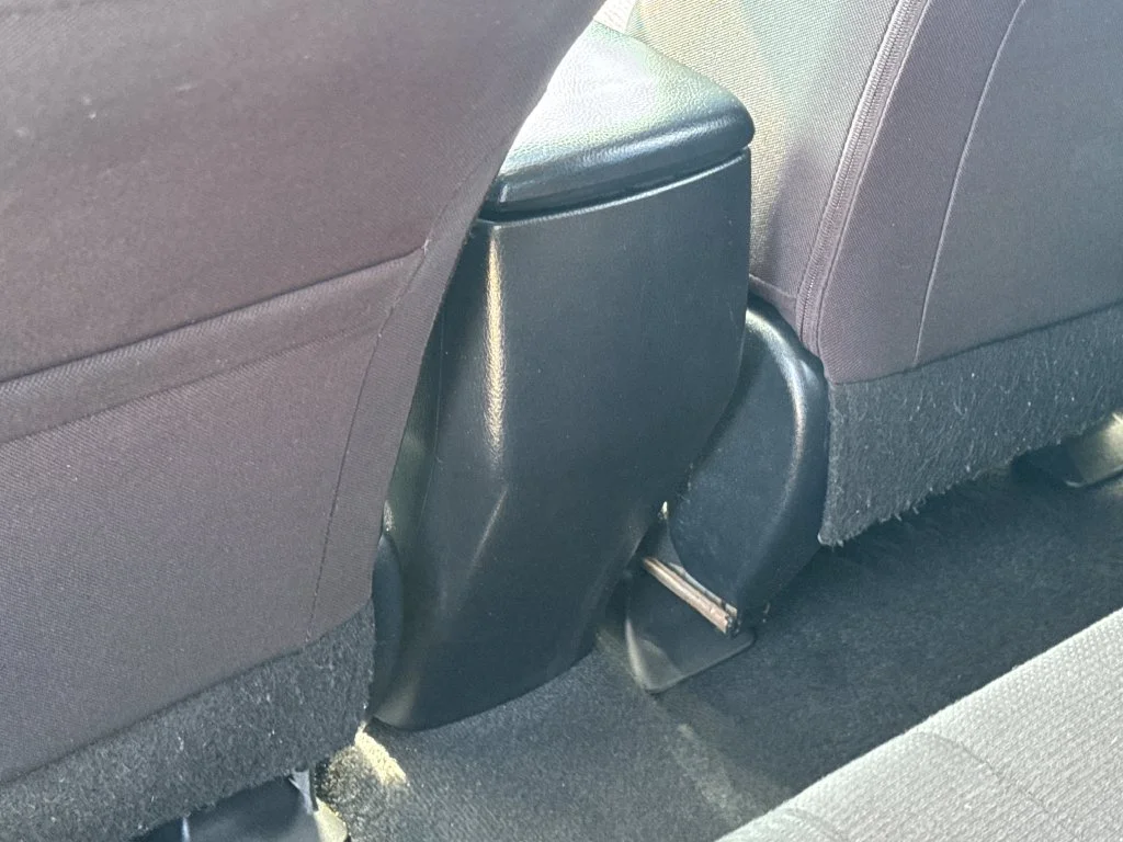 Used 2015 Silver Toyota XLE image 35