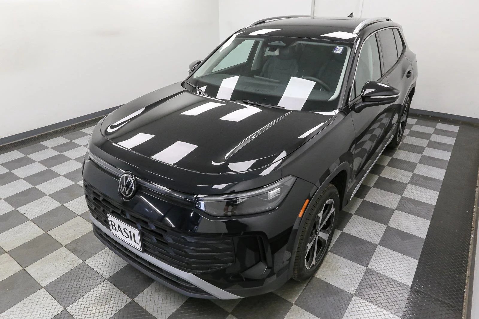 New 2026 Deep Black Pearl Volkswagen SE image 6