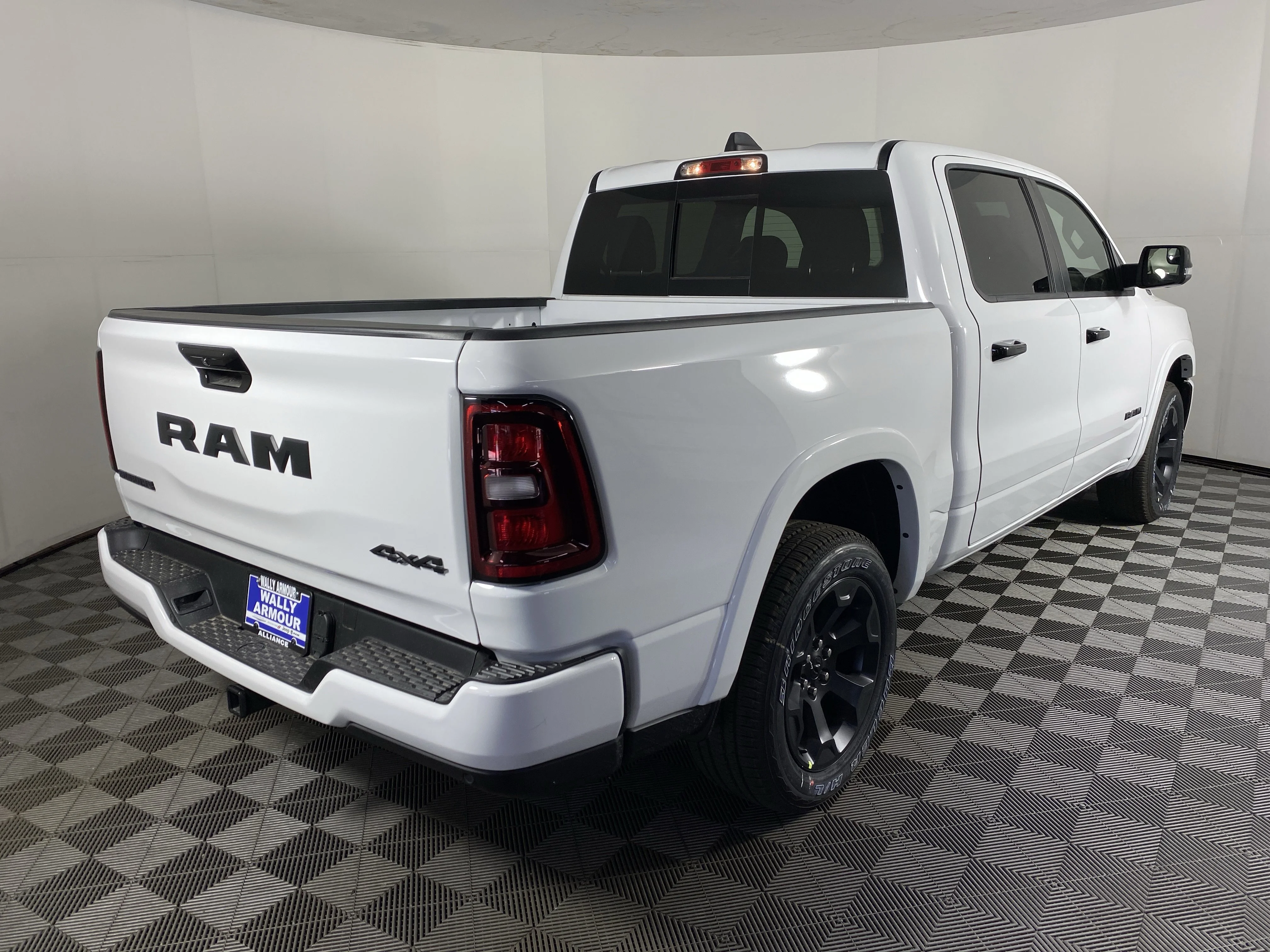 New 2026 Bright White Clear-Coat Exterior Paint RAM Big Horn/Lone Star image 7